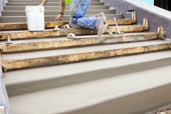 Concrete Steps Pouring in Forney