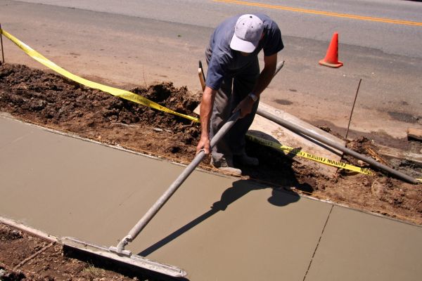 Sidewalk Building in Forney